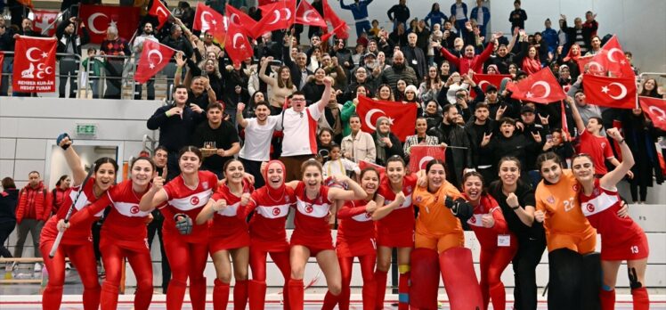 Türk hokeyinde Ümit Milli Kadın Takımı'nın Avrupa üçüncülüğü gururu