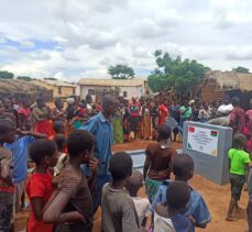 Üniversitelilerin bağışlarıyla Malavi'de su kuyusu açıldı