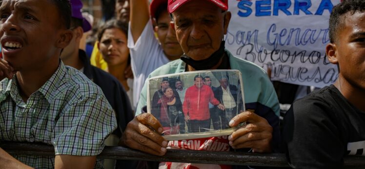Venezuela'da kamu çalışanları ücretlerinin arttırılması için gösteri yaptı