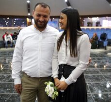 “Asrın felaketini” Hatay'da yaşayan depremzedeler, Mersin'de evlendi