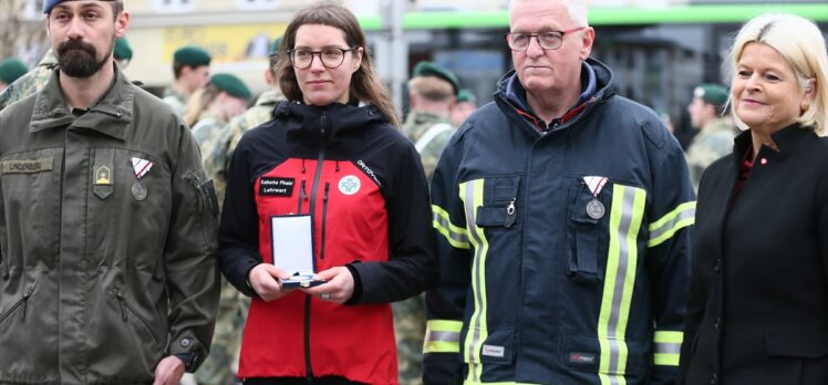 Avusturya arama ve kurtarma ekibine “üstün başarı madalyası” verildi