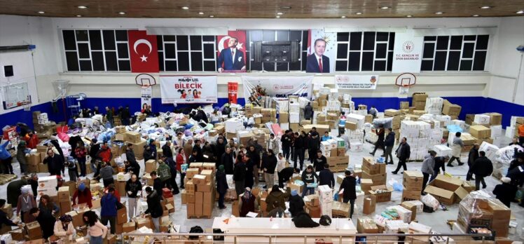 Bursa'dan deprem bölgesine tıbbi malzeme desteği
