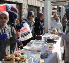 Sırbistan ve Bosna Hersek, Türkiye'deki depremzedeler için yardım göndermeye devam ediyor