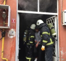 Burdur'da yangın çıkan binada mahsur kalan 7 kişi kurtarıldı