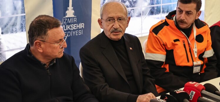 CHP Genel Başkanı Kılıçdaroğlu, İBB'nin Afet Koordinasyon Merkezi'ni ziyaret etti: