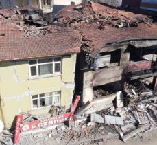 Doğanşehir'de depremin neden olduğu yıkım dronla görüntülendi