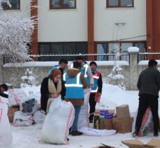 Doğu Anadolu'dan deprem bölgesine yardımlar artarak devam ediyor