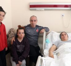 Enkazdan kardeşleri tarafından kurtarılan Hataylı depremzedenin tedavisi Edirne'de sürüyor