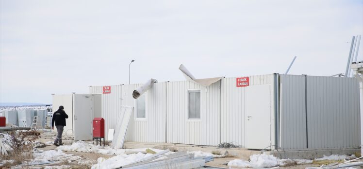 Eskişehir'den deprem bölgesine prefabrik evler gönderiliyor
