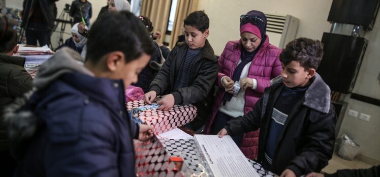 Gazze'den Türkiye ve Suriye'deki depremzede çocuklar için hediye kampanyası