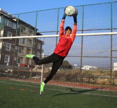 Hatayspor'un altyapı kalecisi Emir, seçildiği milli takımda kalıcı olmak istiyor: