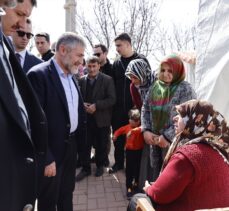 Hazine ve Maliye Bakanı Nebati, Şanlıurfa'da depremzedeleri ziyaret etti