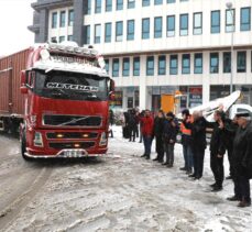 İç Anadolu'dan deprem bölgesine personel, araç ve yardım malzemesi gönderildi