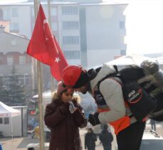 Kahramanmaraş'ta depremzedelere yardımlar sürüyor