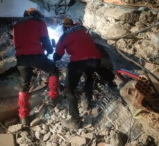 Kahramanmaraş'ta enkaz altında kalan kişi depremden 72 saat sonra kurtarıldı