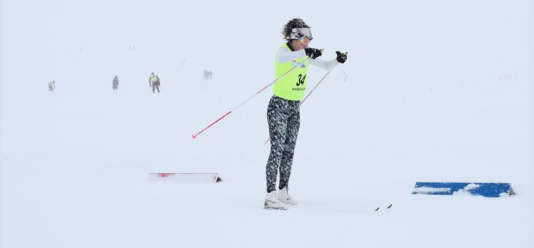– Kayaklı Koşu Eleme Yarışması, Yüksekova'da kar altında başladı