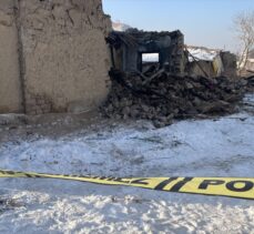 GÜNCELLEME – Konya'da yangın çıkan evde çöken çatının altında kalan 7 depremzede öldü
