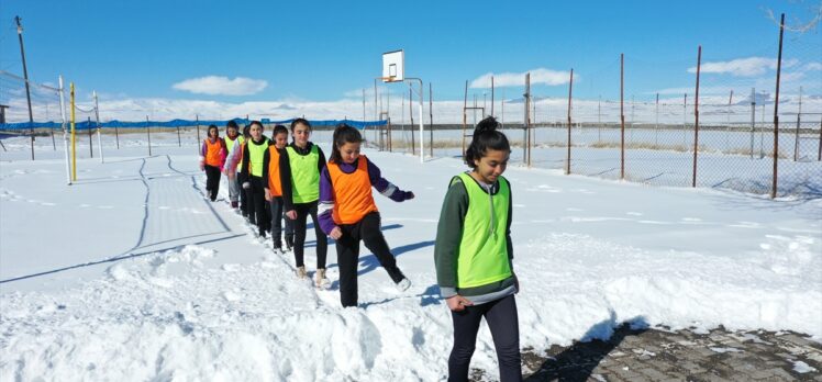 Köyün voleybolcu kızları “Türkiye şampiyonluğu” için kenetlendi