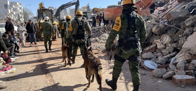 Meksika'dan gelen 150 kişilik arama kurtarma ekibi Adıyaman'da
