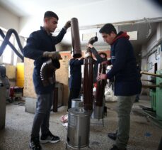 Muş'ta meslek lisesi öğrencileri, depremzedeler için soba üretiyor