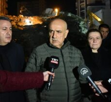 Tarım ve Orman Bakanı Kirişci, Adana'da deprem bölgesinde incelemelerini sürdürdü: