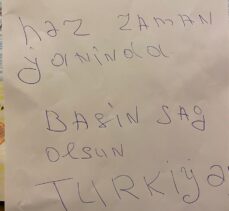 Ukraynalı çocuk, Türkiye'nin Vilnius Büyükelçiliğine “başınız sağ olsun” notu bıraktı