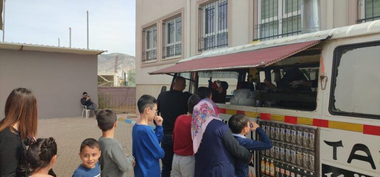 Adana Kozan'da depremzede çocuklara moral etkinliği düzenlendi