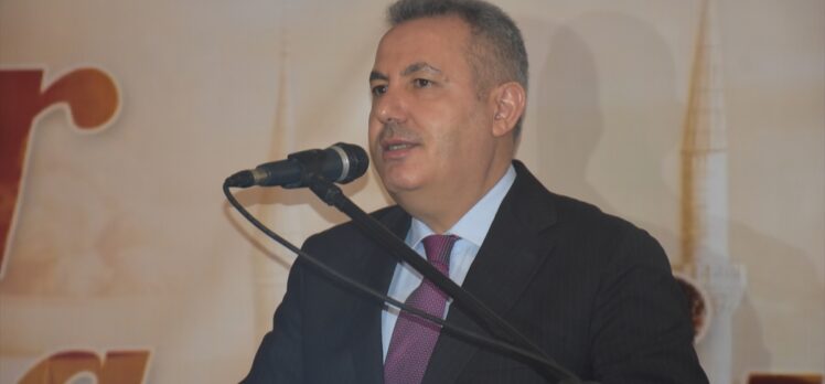 Adana'da “Birr Lokma Bin Sofra” iftar programı düzenlendi