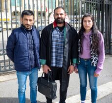 Antalya'da kiracı evin kapı camını kıran ev sahibinden şikayetçi oldu