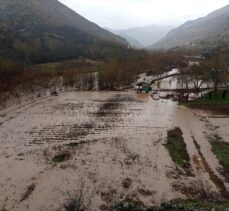 GÜNCELLEME – Malatya'nın Doğanşehir ilçesinde sağanak su baskınlarına neden oldu