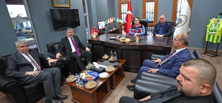 Bakan Yanık, Osmaniye Ticaret ve Sanayi Odası'nı ziyaret etti: