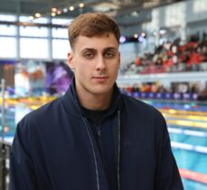 Bulgar yüzücü Miladinov, Avrupa Şampiyonası'nda kazandığı madalyayı depremzedeler için sattı