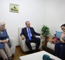 GÜNCELLEME  – Cumhurbaşkanı Erdoğan'dan depremzede aileye ziyaret