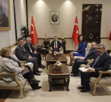 Cumhurbaşkanı Yardımcısı Oktay, BM Mülteciler Yüksek Komiseri Grandi'yi kabul etti