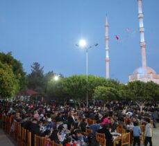 Cumhurbaşkanı Yardımcısı Oktay, Gazimağusa'da iftar programına katıldı