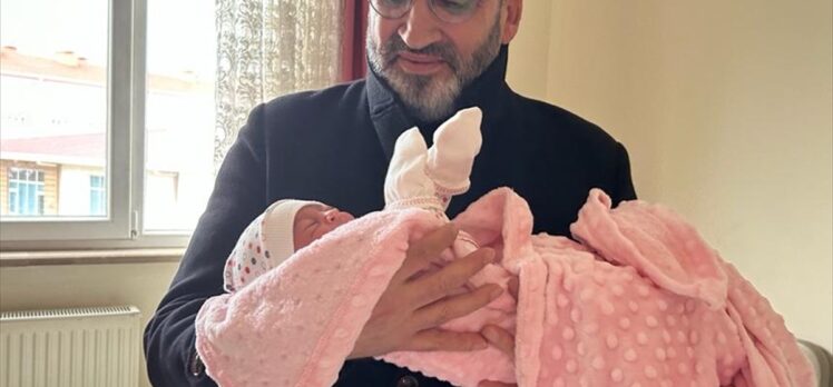 Depremzede çiftin ilk bebeği Alya Çorum'da dünyaya geldi
