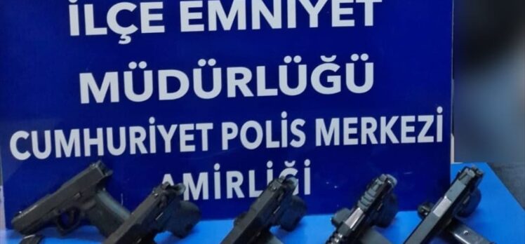 İstanbul'da silah ticareti iddiasıyla gözaltına alınan zanlı serbest bırakıldı