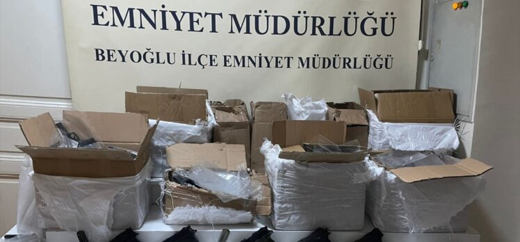İstanbul'da silah ticareti yapan 4 şüpheli tutuklandı