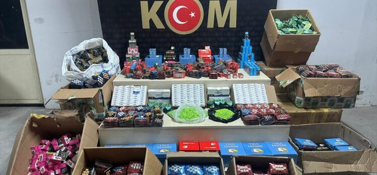 İzmir'de 3 bin 600 litre etil alkol ele geçirildi