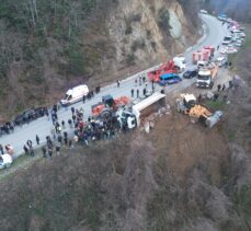 Kastamonu'da devrilen kamyonun sürücüsü öldü