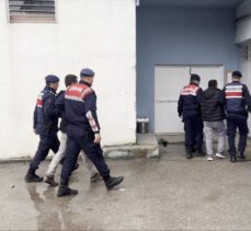 Kastamonu'da kesinleşmiş hapis cezası bulunan 2 firari hükümlü yakalandı