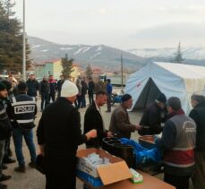 Keçiören Belediyesi'nin Kahramanmaraş'taki aşevinde 3 öğün yemek dağıtılıyor