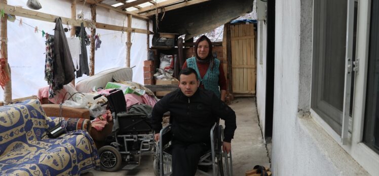 Köyde halter çalışan bedensel engelli sporcu hayalinin peşinden koşuyor