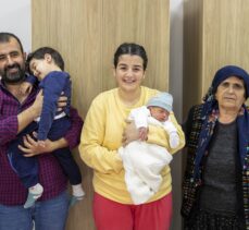 Mersin'de doğum yapan depremzede kadın, bebeğine “Umut” adını verdi