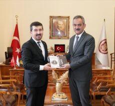 Milli Eğitim Bakanı Özer'den, Ankara Sosyal Bilimler Üniversitesi'ne ziyaret