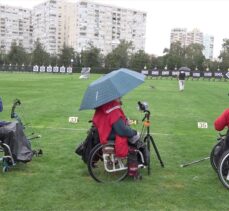 Para Okçuluk Federasyon Kupası yarışması, Antalya'da yağmur altında başladı
