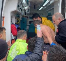 GÜNCELLEME – Şanlıurfa'da su dolan alt geçitte mahsur kalan ikinci kişiye de ulaşıldı