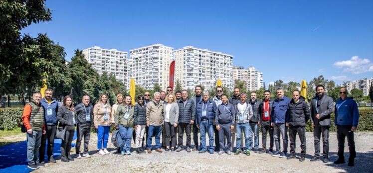 Türkiye Okçuluk Federasyonu Başkanı Topaloğlu, antrenörlerle bir araya geldi