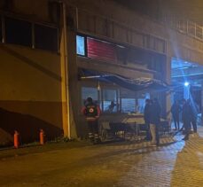 Zonguldak'ta eşini ve iki çocuğunu bıçakla rehin alan kişiyi polis ikna etti