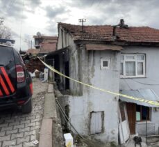 Zonguldak’ta evinde silahla vurulmuş halde bulunan kadın hastaneye kaldırıldı